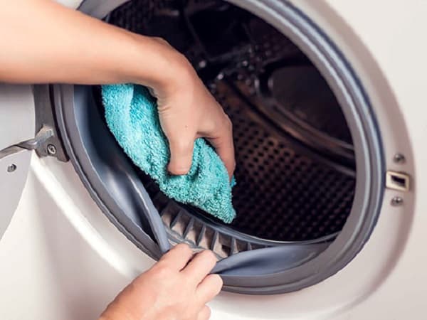 تمیز کردن لاستیک ماشین لباسشویی در ۵ مرحله