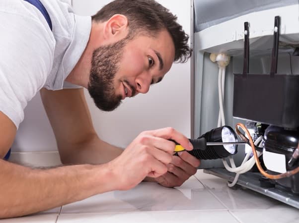 علائم خرابی رله استارت یخچال و راه های تعمیر آن