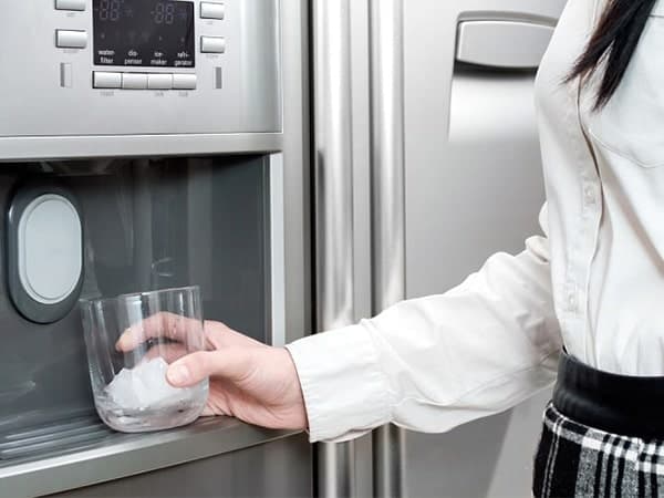 دلایل خرابی یخساز یخچال فریزر و روش های رفع آن