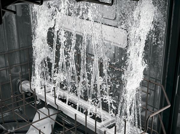 علت گرم نشدن آب ماشین ظرفشویی