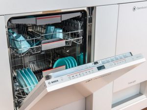 علت گرم نشدن آب ماشین ظرفشویی بوش