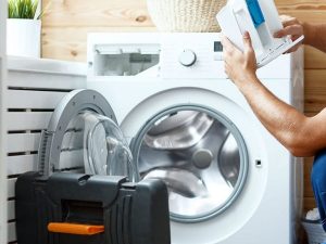 بررسی دلایل خروج آب از جاپودری ماشین لباسشویی در مقاله تعمیر آنلاین
