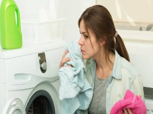 برسی تمام علت های بوی بد ماشین لباسشویی